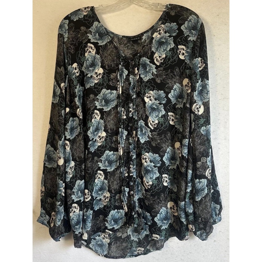 G0225-Torrid Women's Plus Size 4 Blue Floral Skull V-Neck Button Long Sleeve